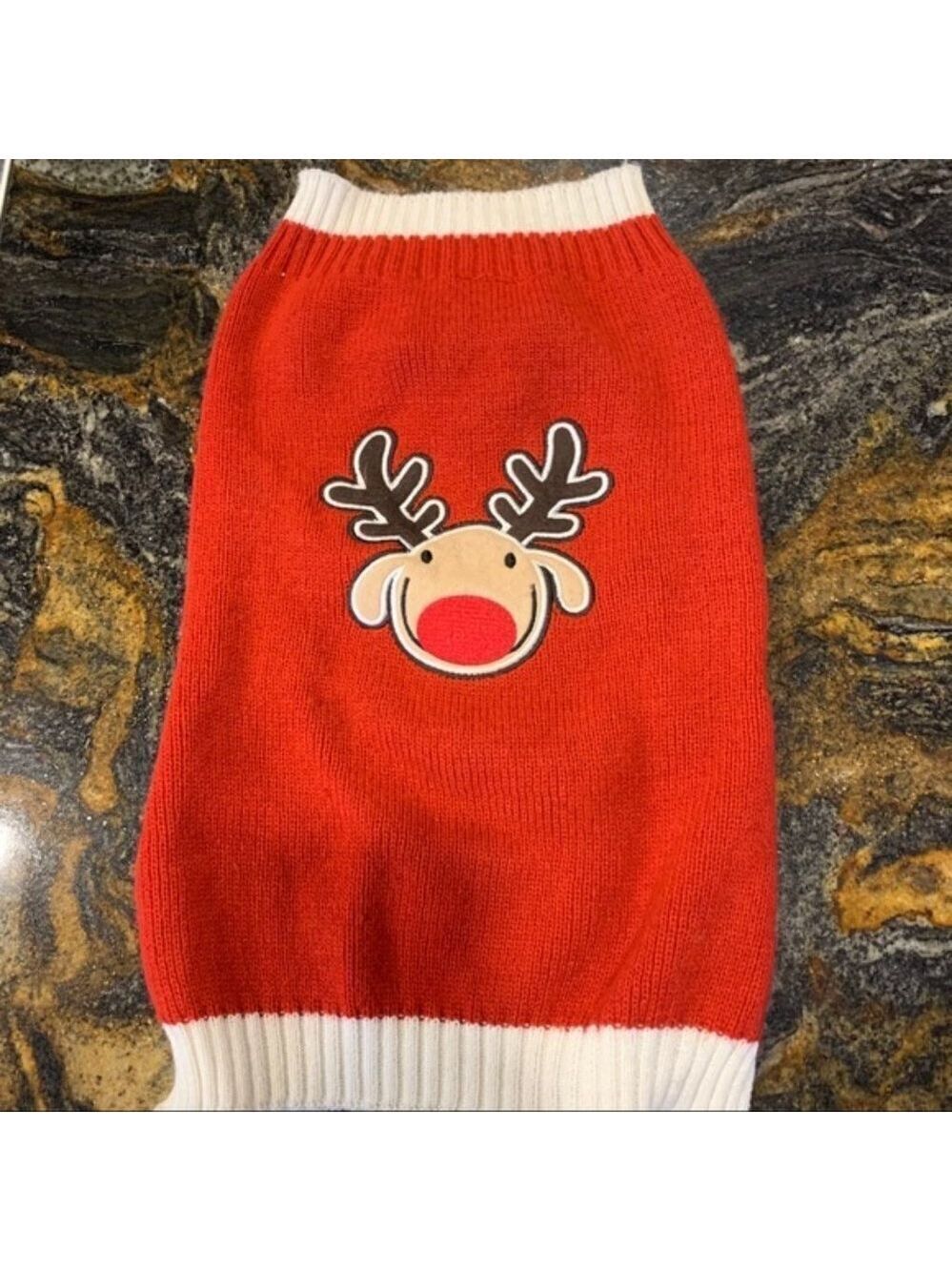 𝅺DOG top paw red sweater with reindeer size large
